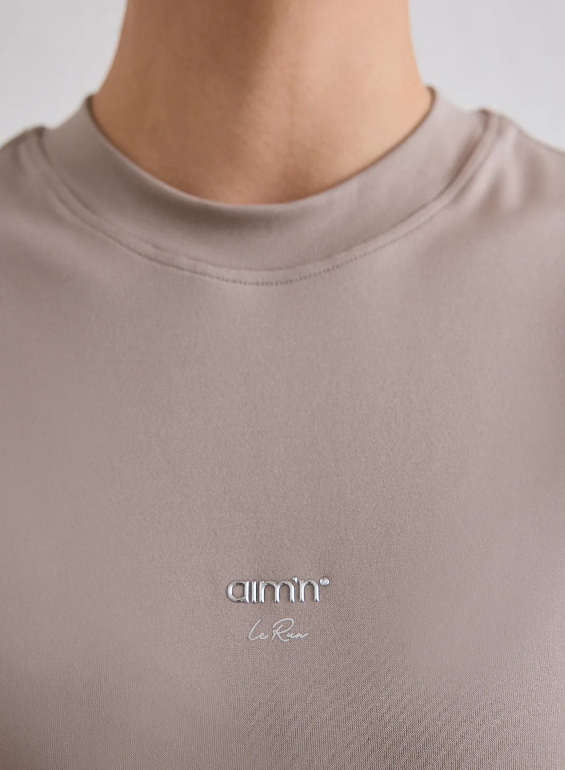 Dark Clay Le Run Seamless Running T-shirt - Image 6