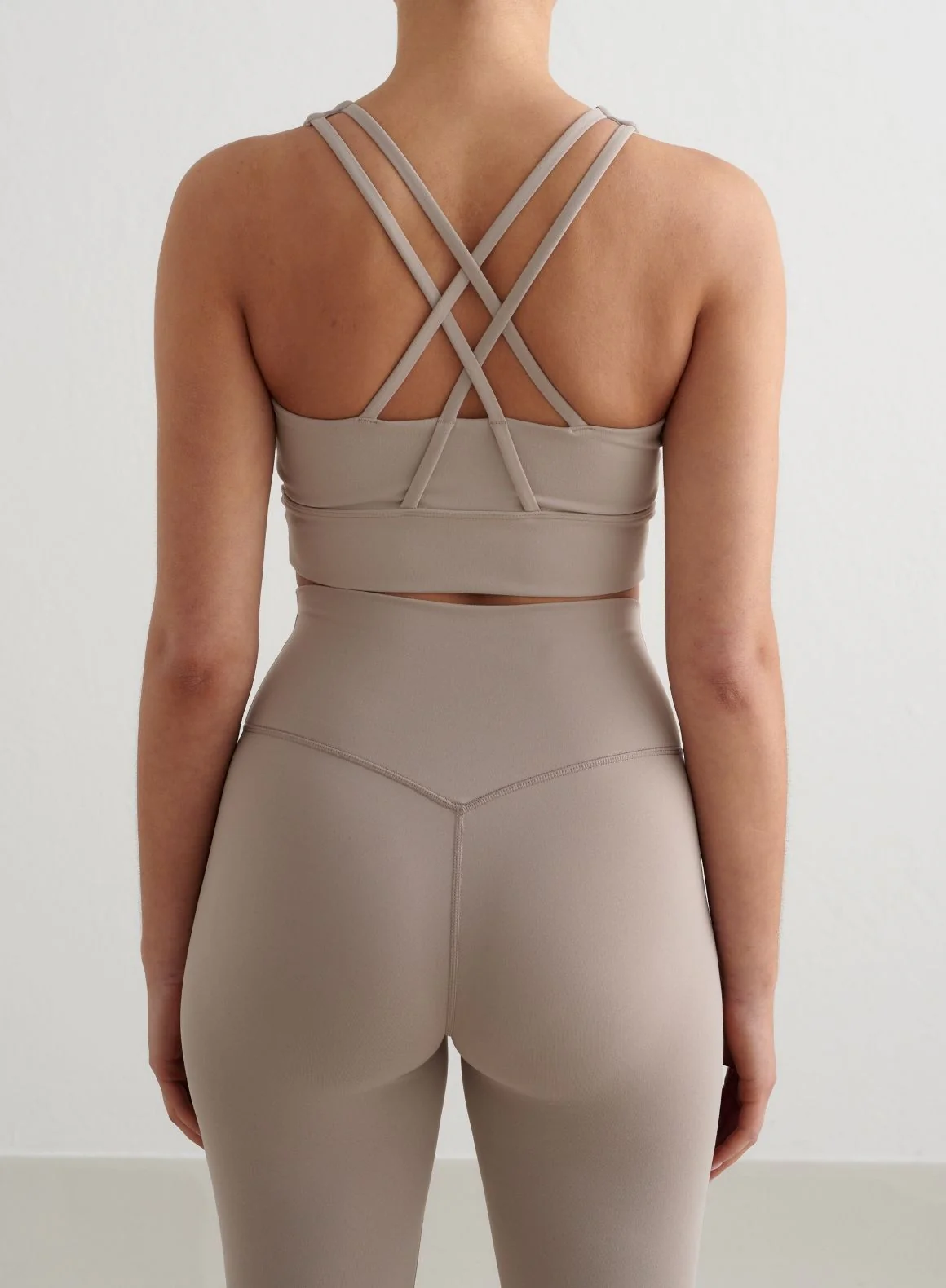 Dark Clay Sense Tights & Sports Bra Set - Image 4