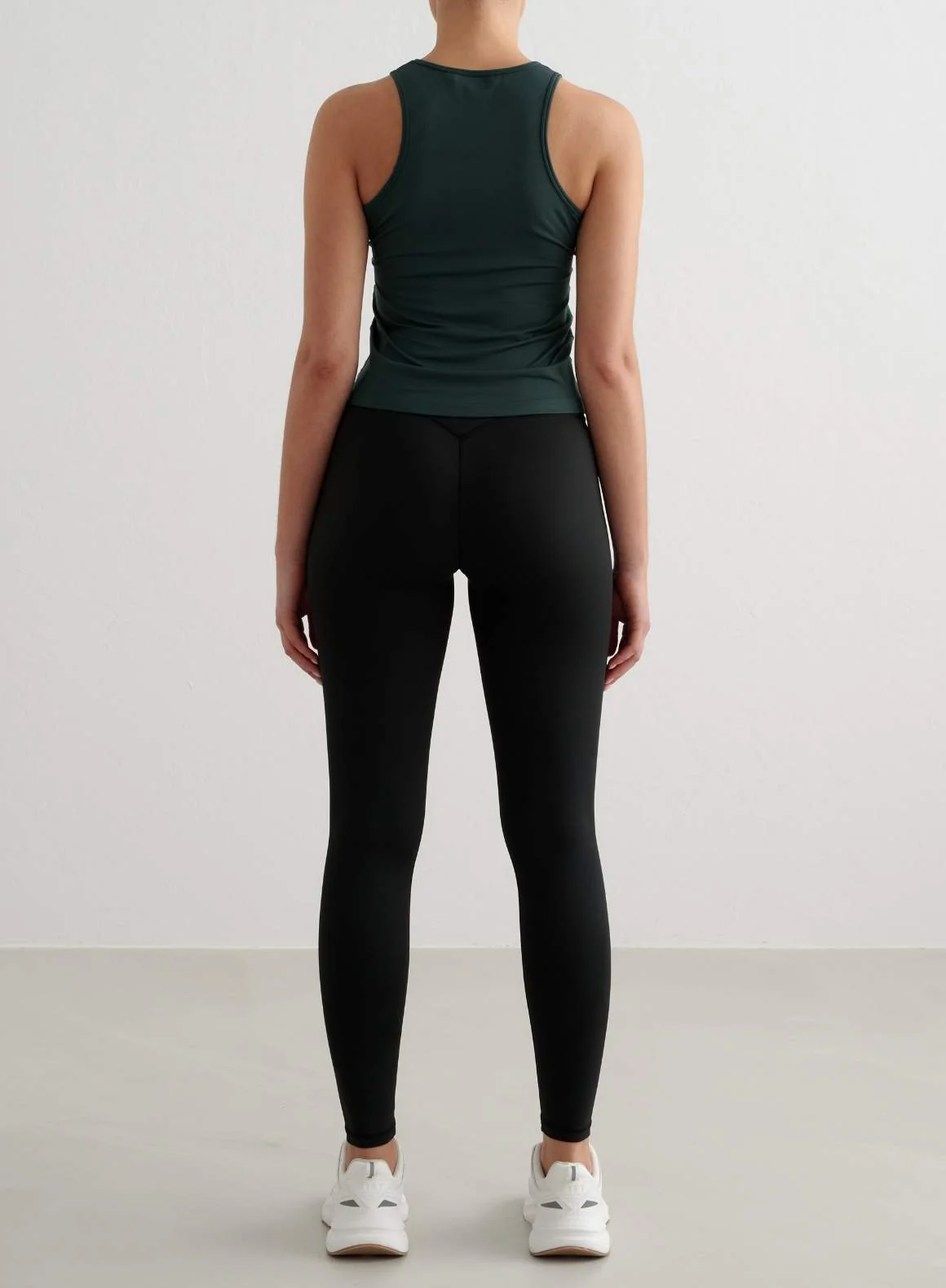 Deep Emerald Soft Basic Singlet - Image 4