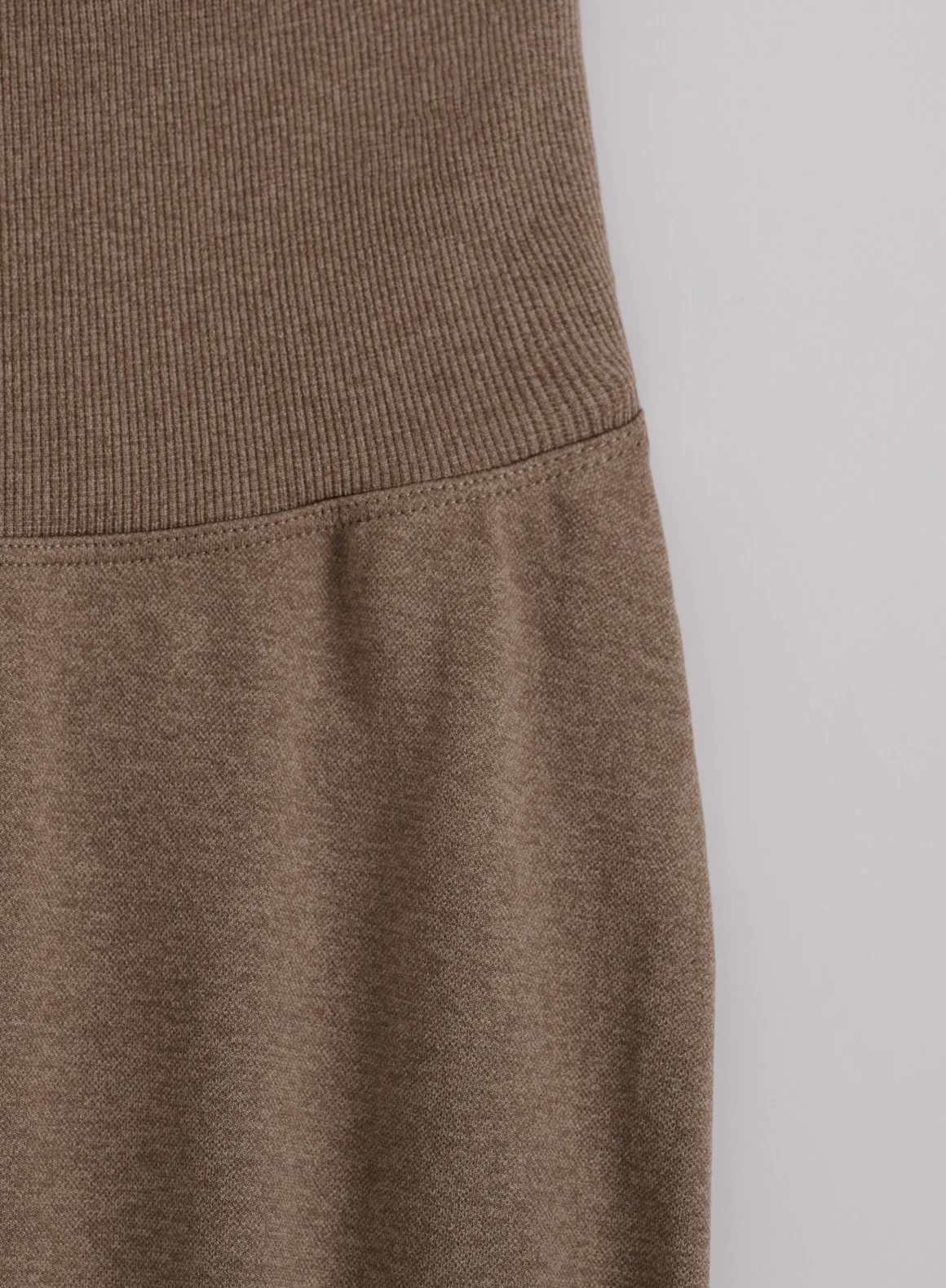 Espresso Melange Shape Seamless Hotpants - Image 5