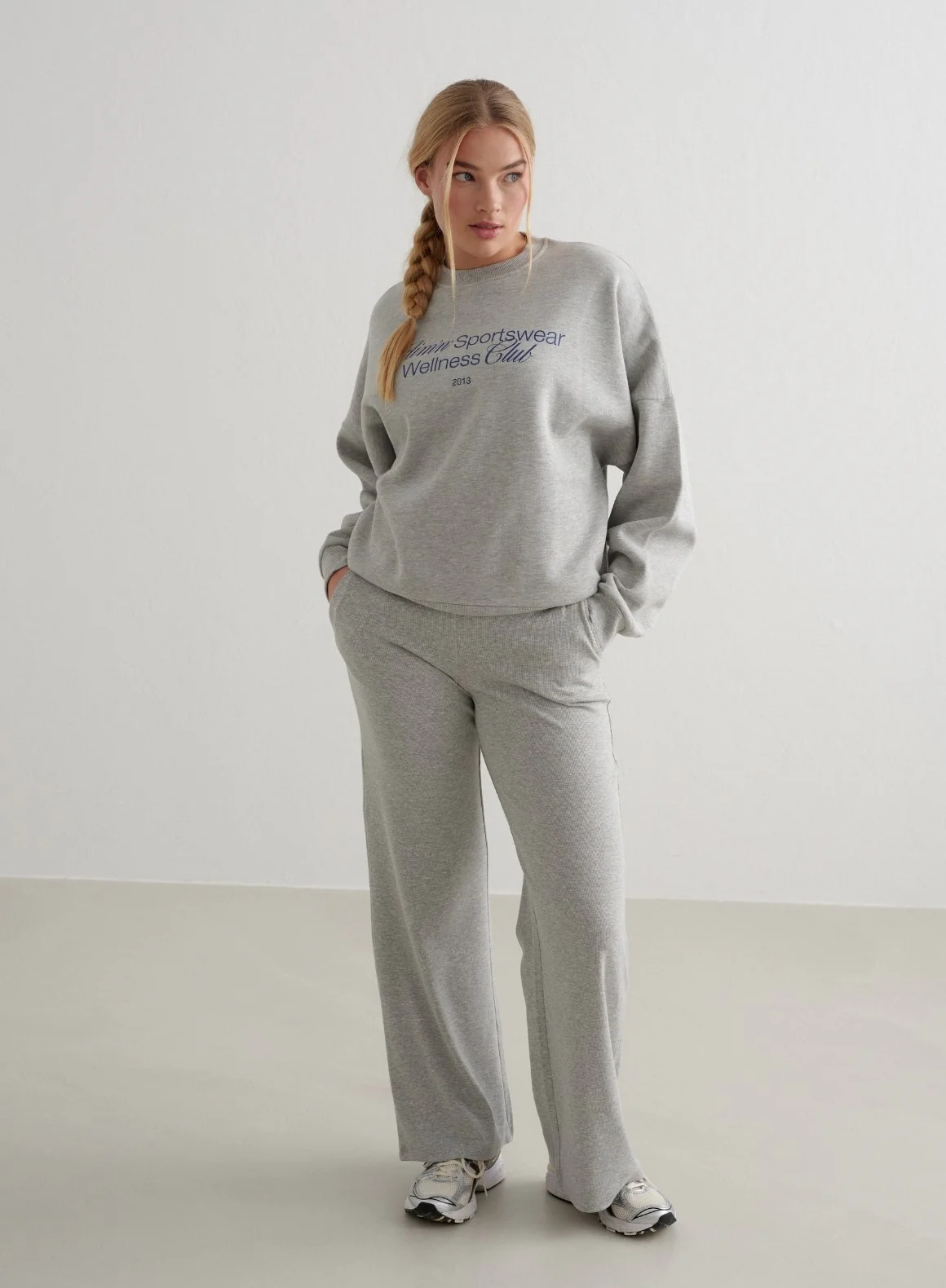 Grey Melange Wellness sweatshirt - Image 2