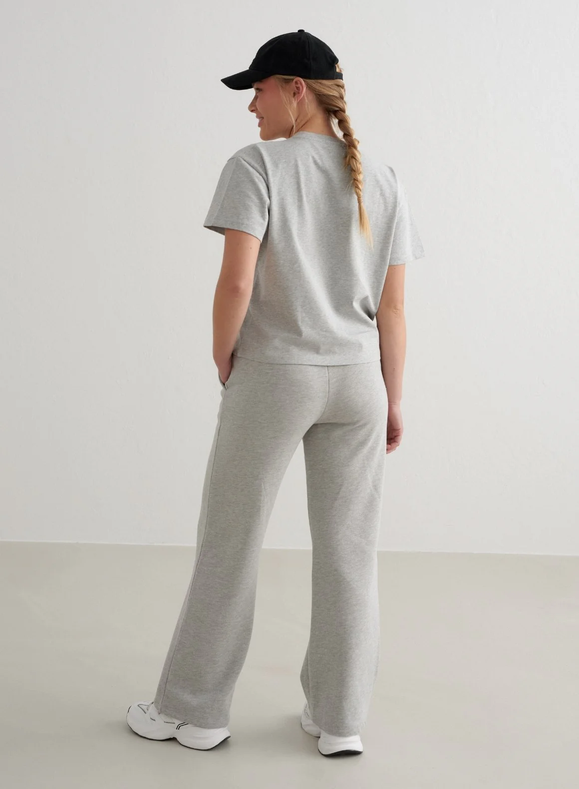 Grey Melange Wide Sweatpants - Image 7