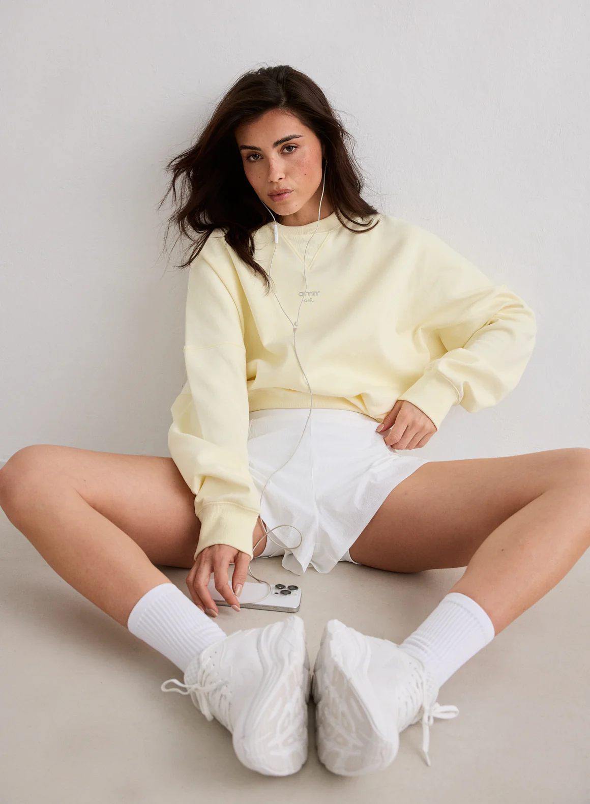 Lemon White Le Run Running Sweatshirt - Image 5