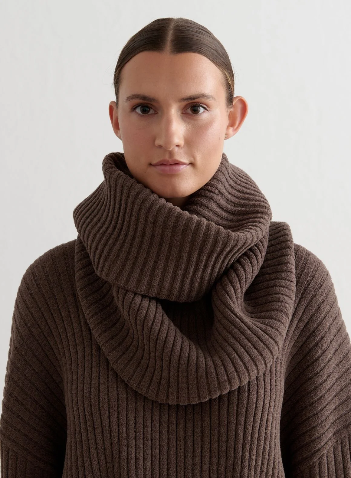 Macchiato Rib Knit Tube Scarf - Image 3