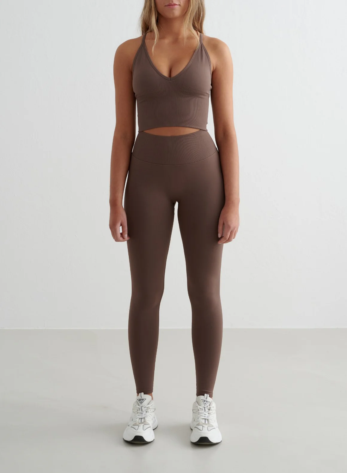 Macchiato Shape Seamless Cross Back Bralette - Image 3