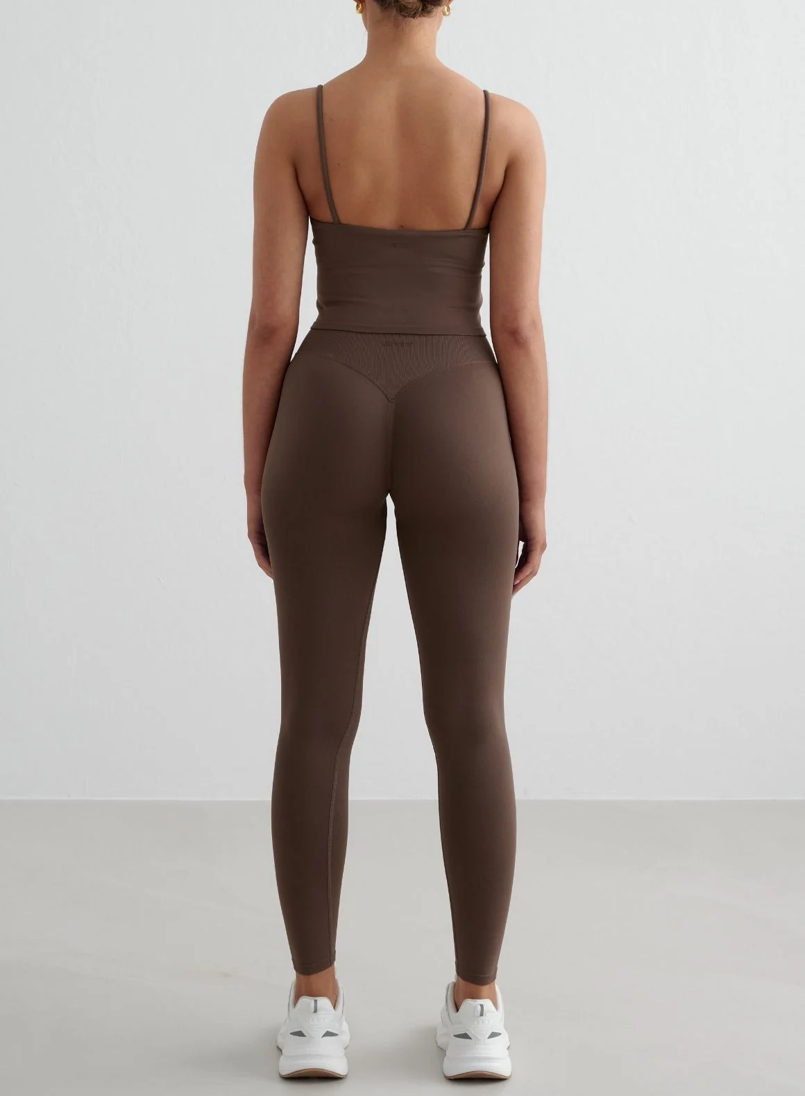 Macchiato Shape Seamless Strap Singlet - Image 4