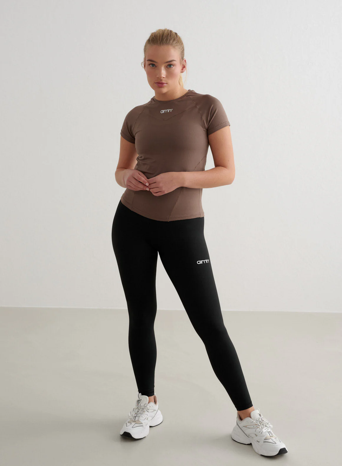 Macchiato Soft Basic Short Sleeve - Image 2