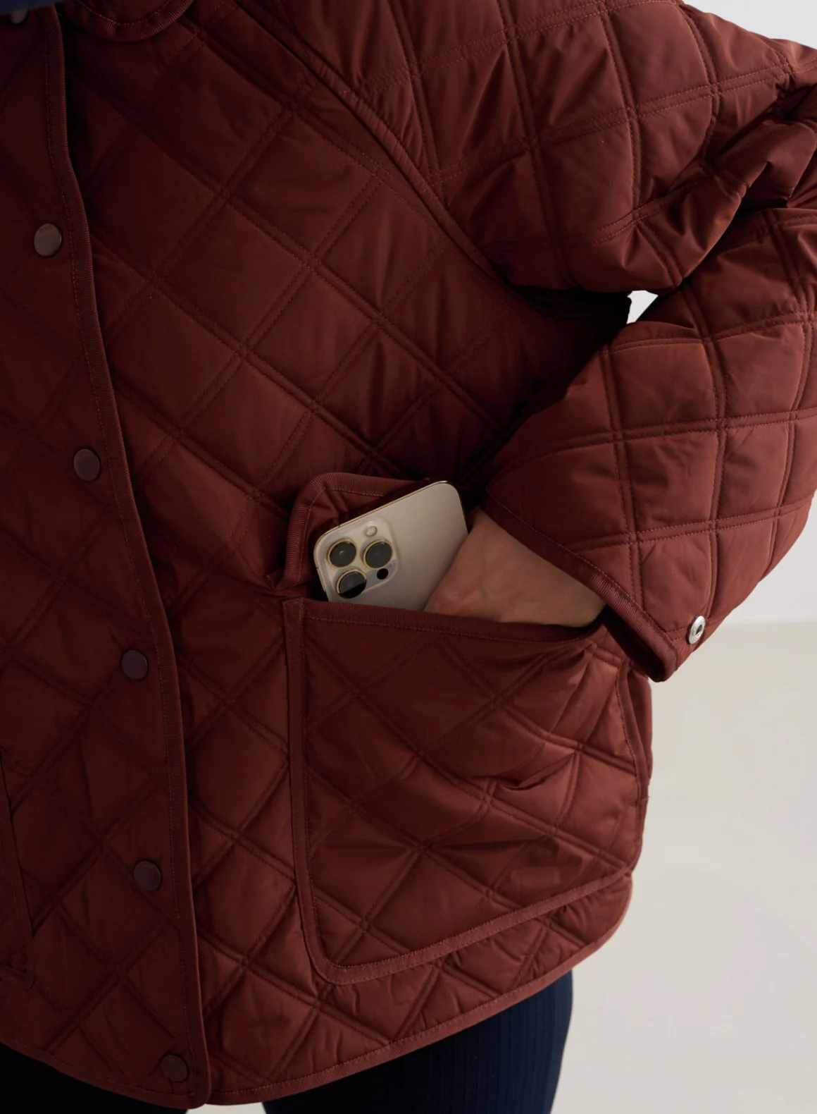 Mahogany Quilted Femme Jacket - Image 3