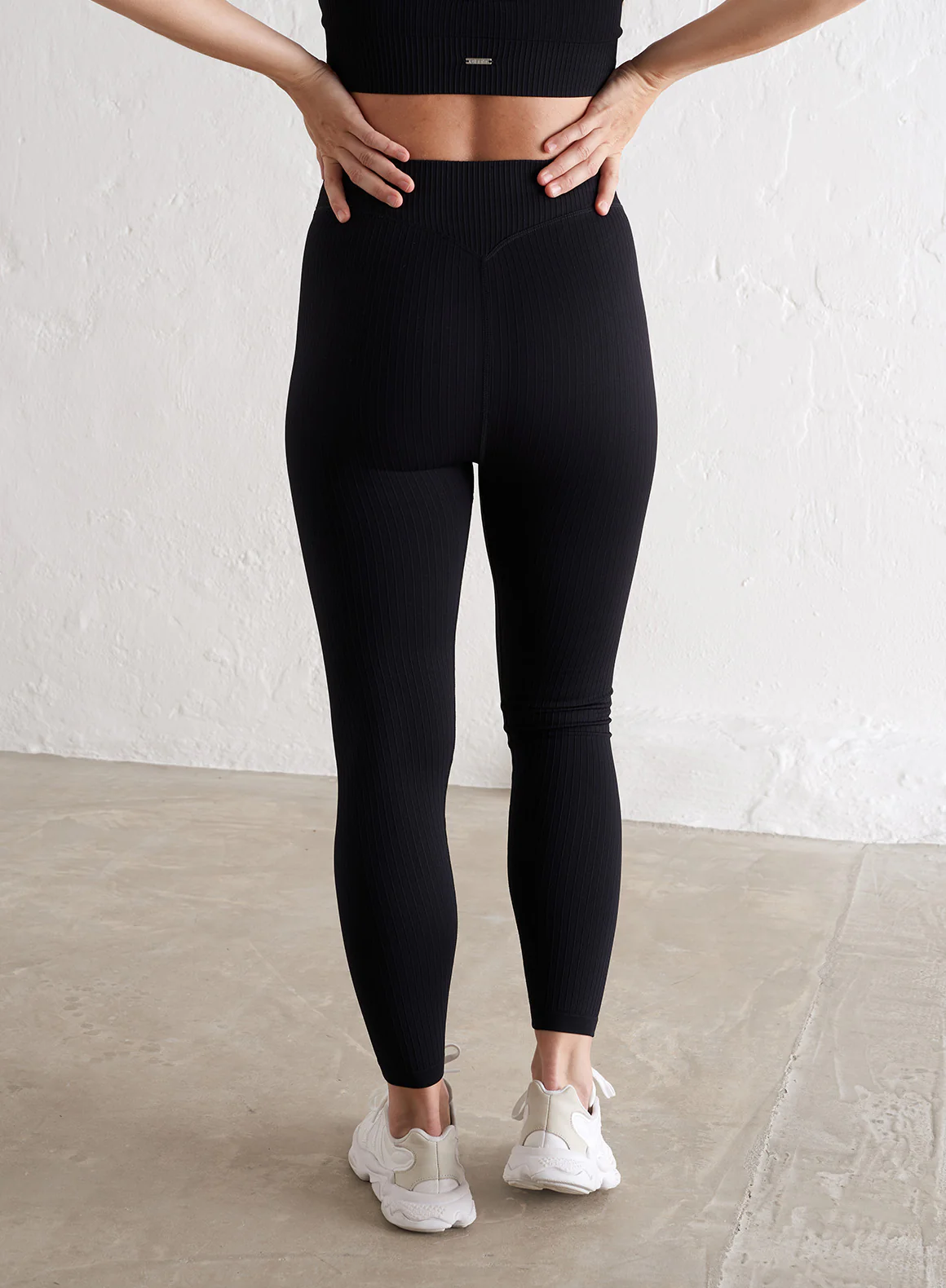 Black Maternity Ribbed Seamless Tights - Image 4