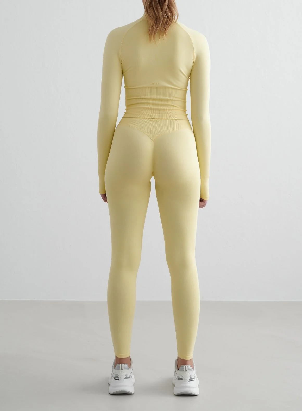 Mellow Shape Seamless Tights & Zip Jacket Set - Image 2