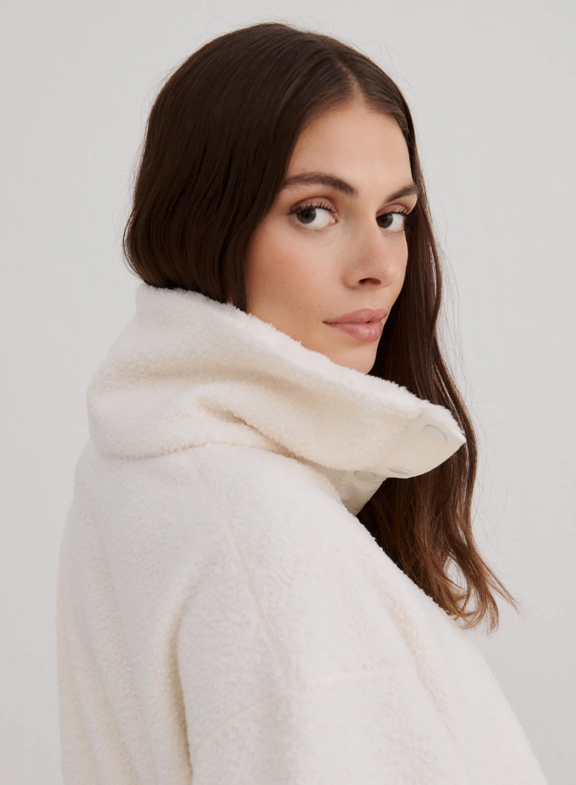Off White Polar Fleece Long Sleeve - Image 6