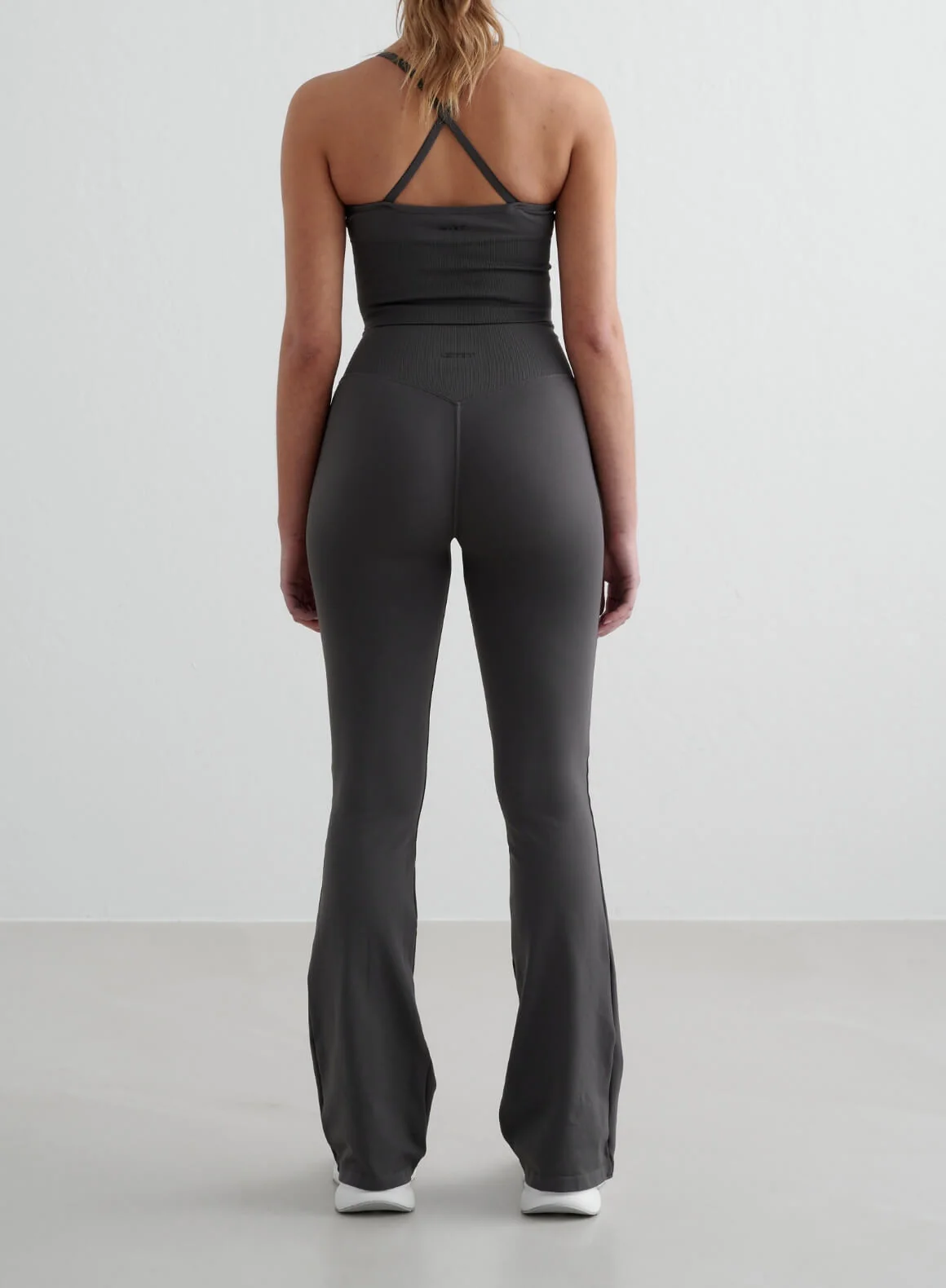 Shadow Grey Shape Seamless Flare Tights & Cross Back Bralette Set - Image 2