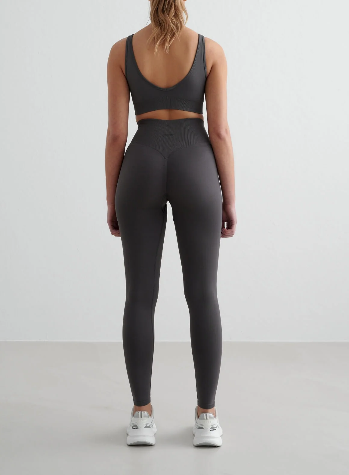 Shadow Grey Shape Seamless Tights & Deep Cut Bra Set - Image 2