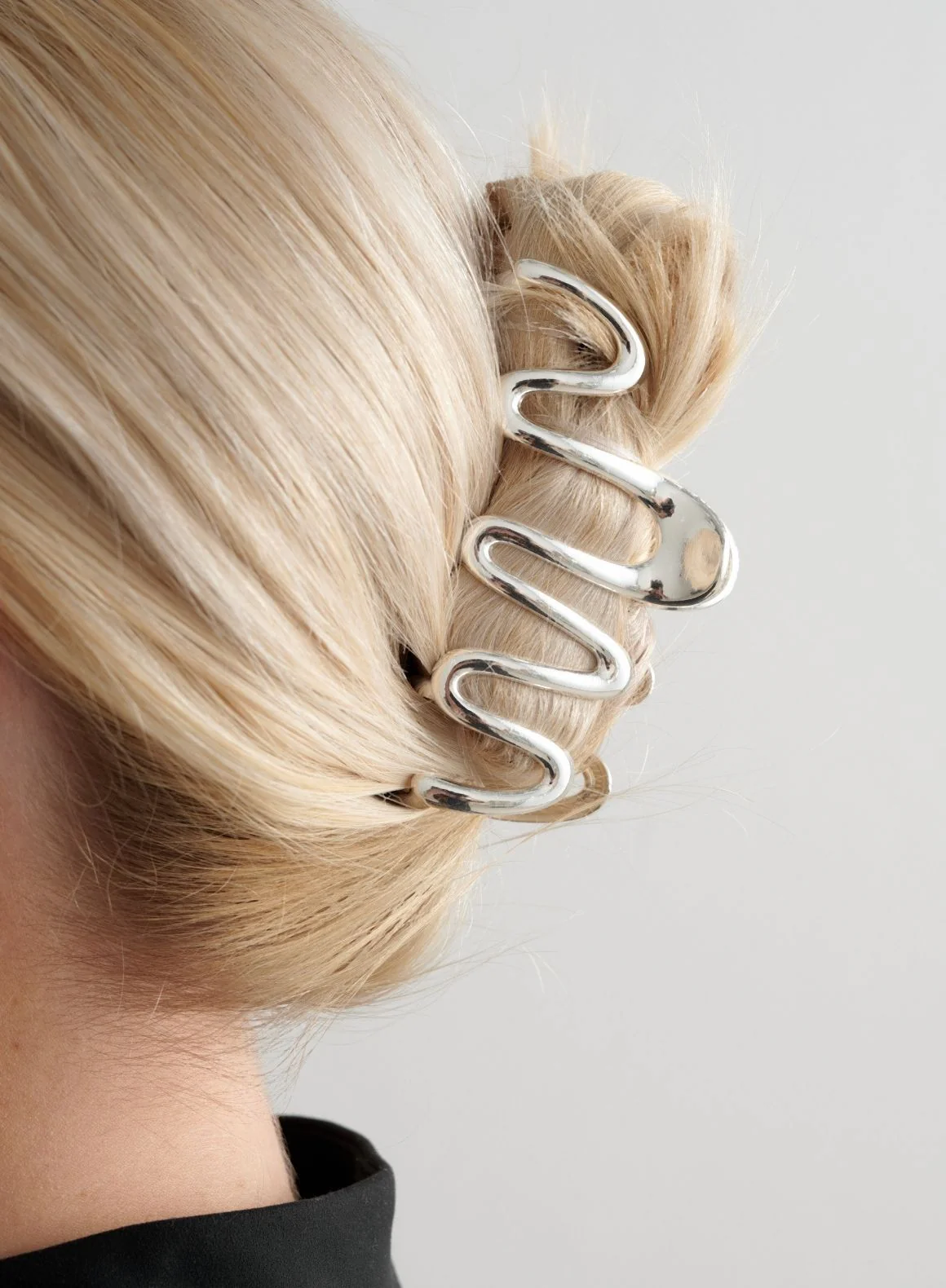 Swirl Hair Claw - Image 2