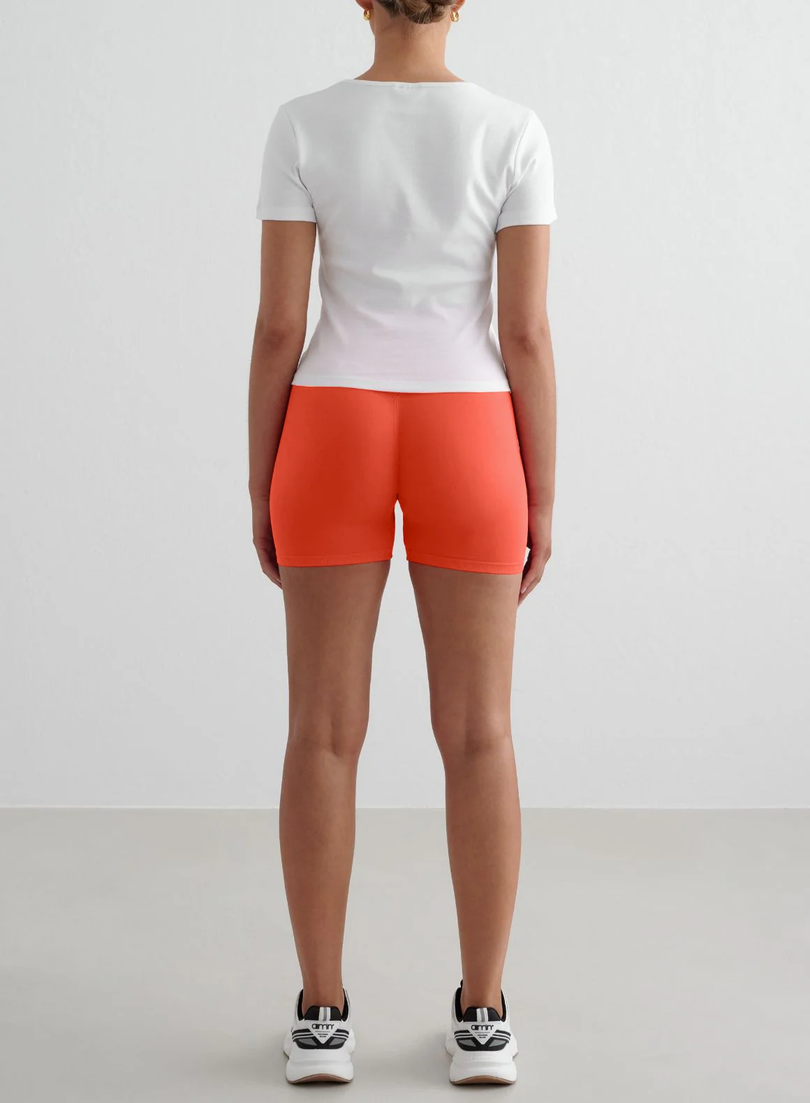 Tangerine Shape Seamless Hotpants & White Stretch T-Shirt Set - Image 2