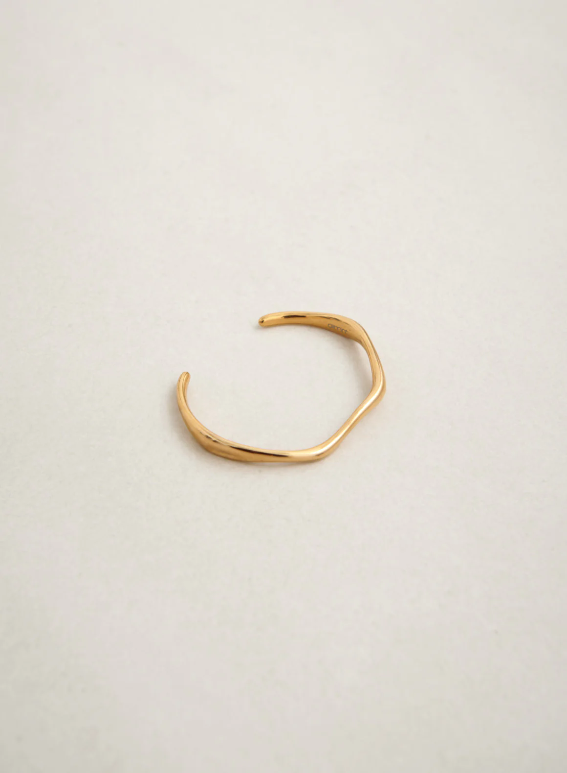 Waterproof Wave Bangle - Image 4