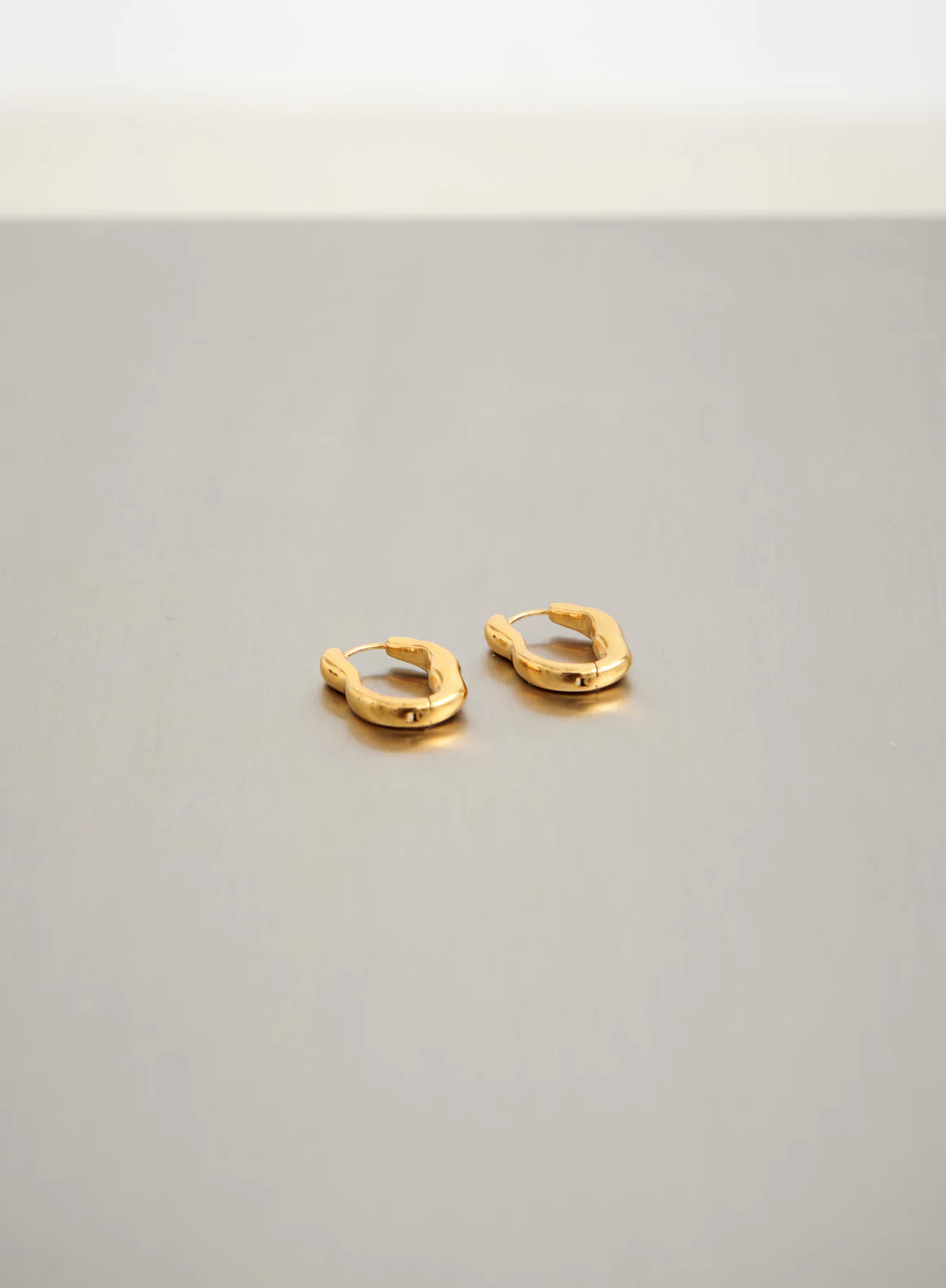 Waterproof Wave Hoop Earrings - Image 3