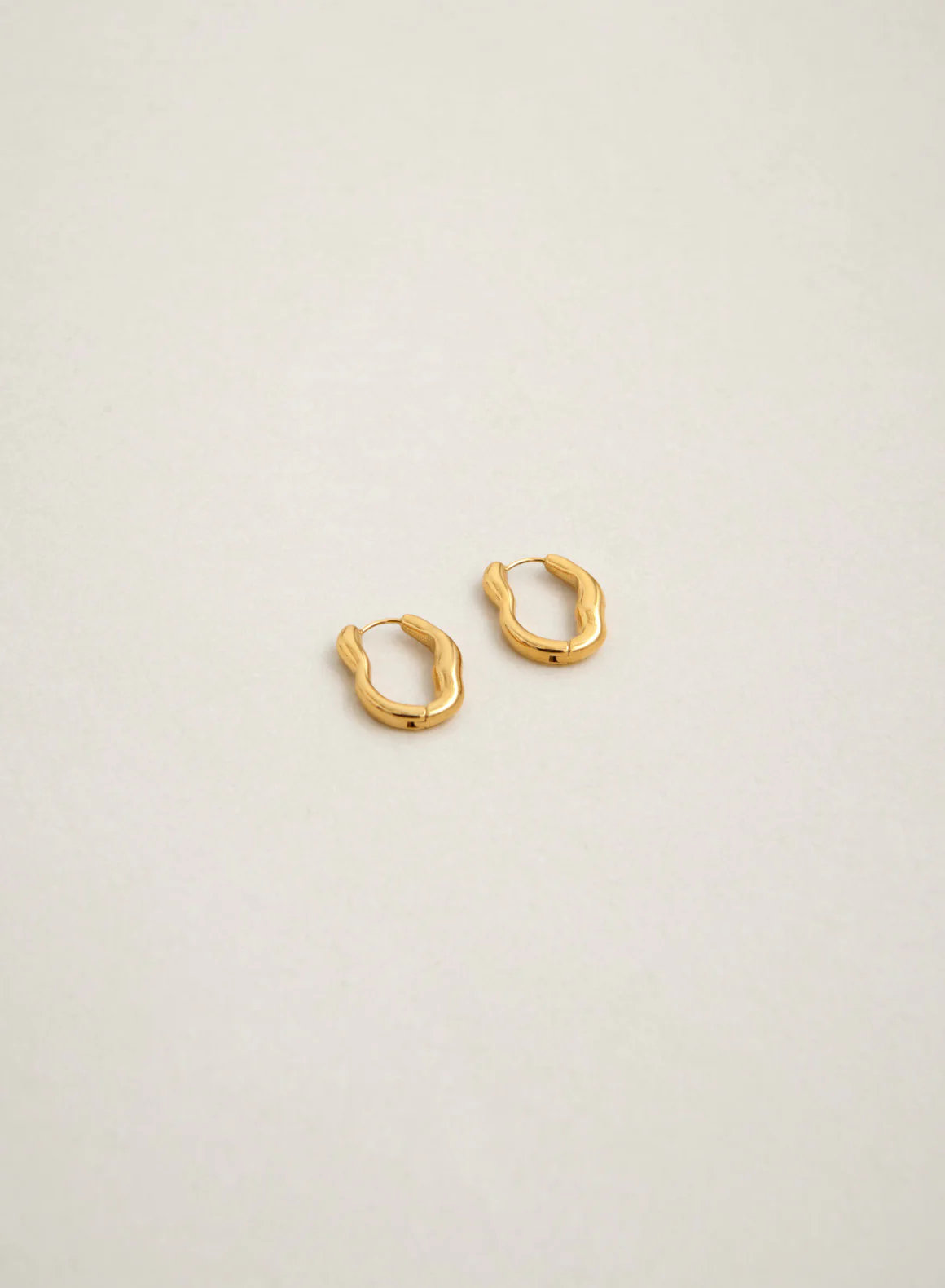 Waterproof Wave Hoop Earrings - Image 5