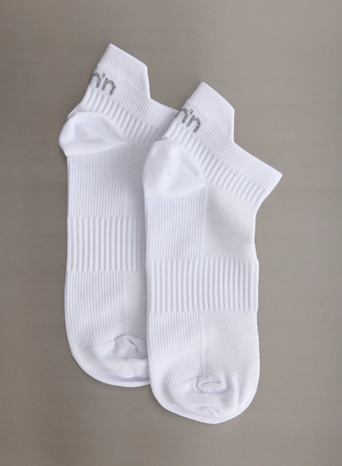 White Running Socks Low - Image 2