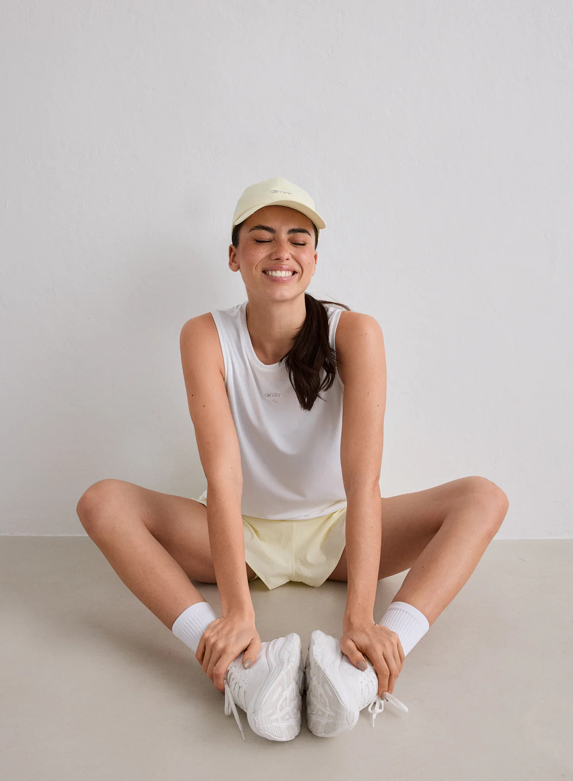 White Seamless Running Top - Image 5