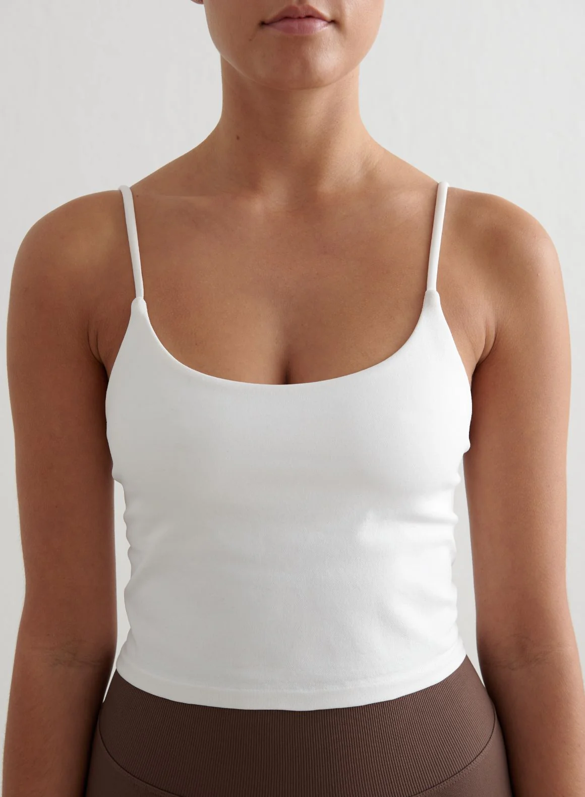 White Shape Seamless Strap Singlet - Image 5