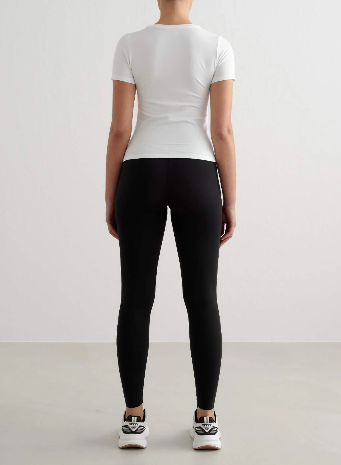 White Soft Basic V-neck Short Sleeve - Image 4